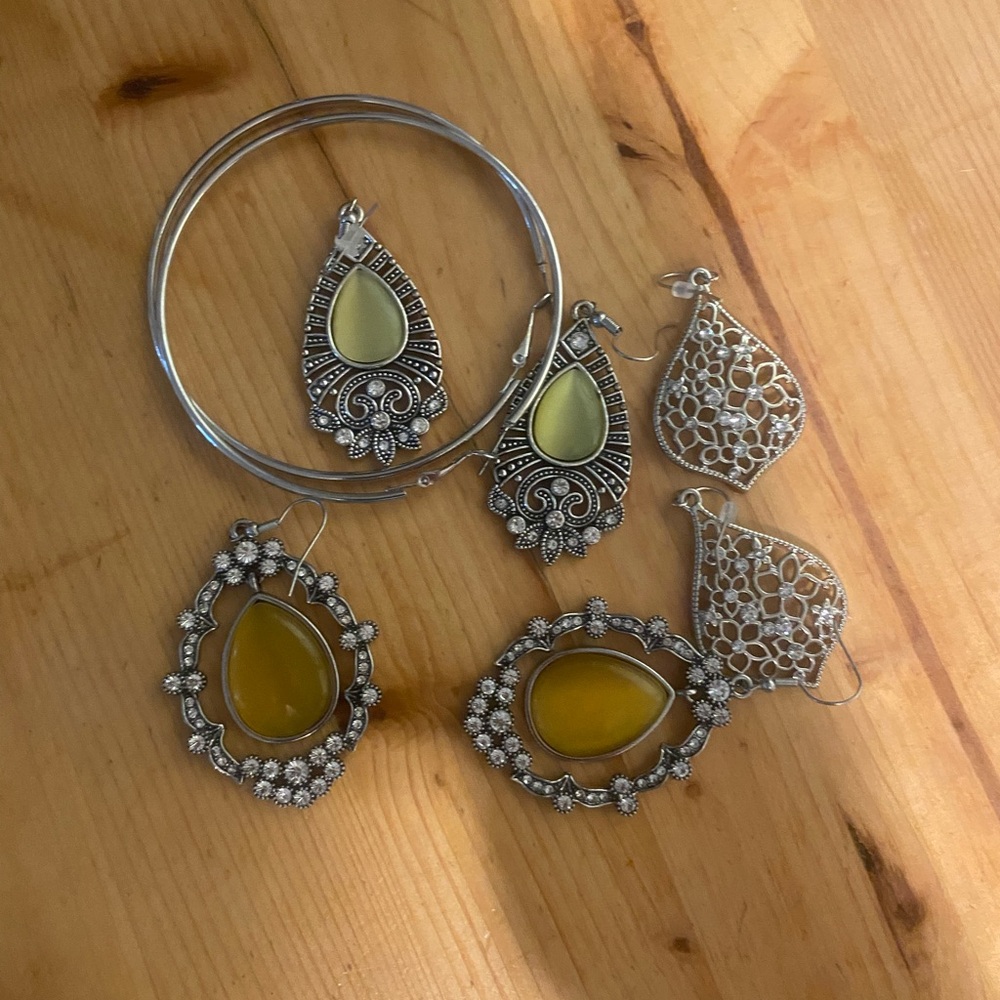 Lot of silver TONE earrings